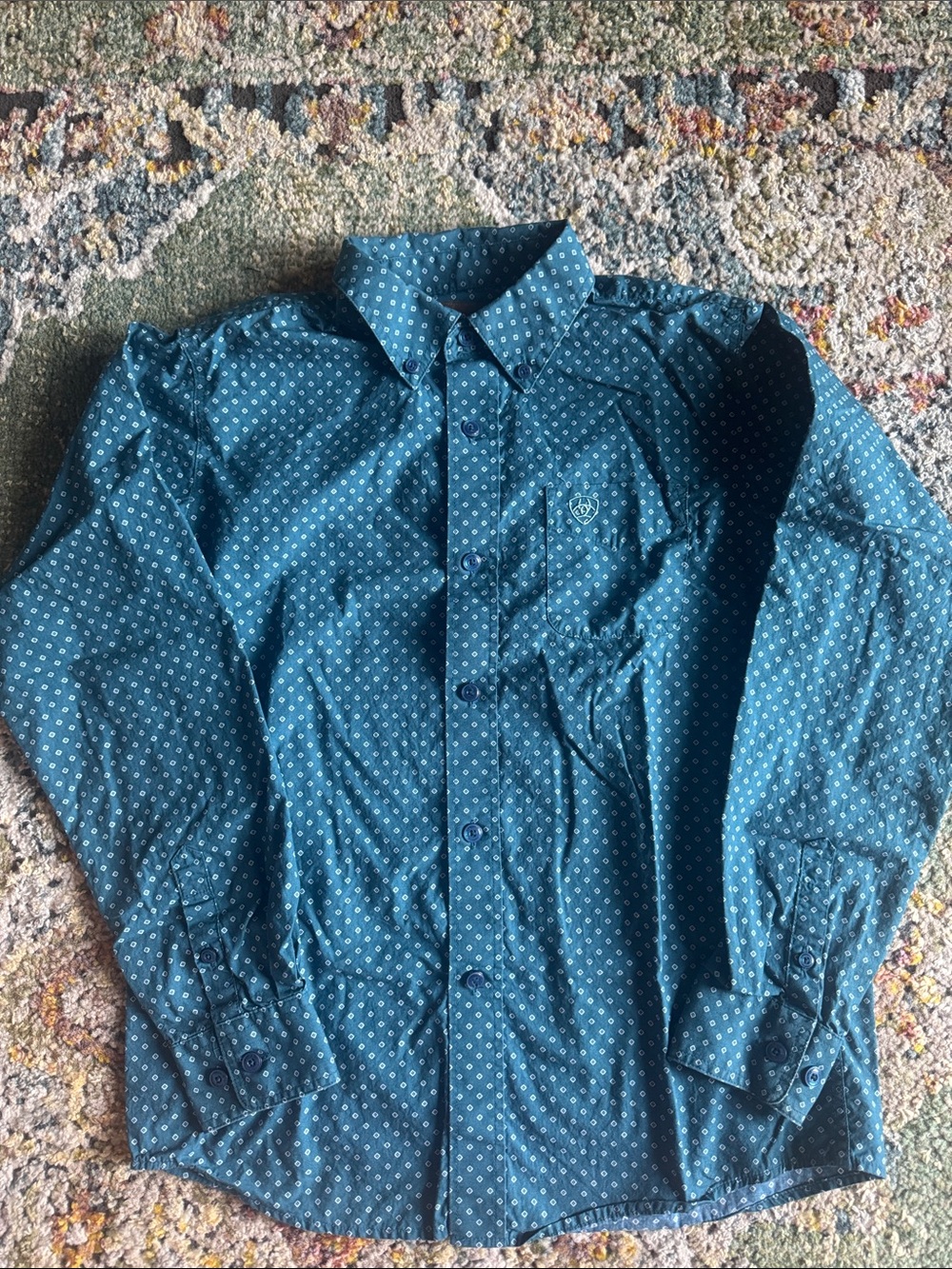 ARIAT BOYS TYCE BUTTON-DOWN WESTERN SHIRT IN SZ MED (10-12)…WORN/WASHED ONCE!